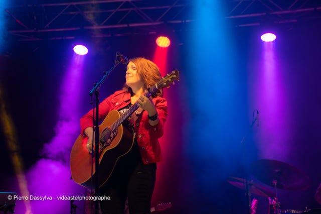 photo, photographie, artiste, spectacle,artistphtoto.ca, vidéo, scène, Karo Laurendeau, chanteur