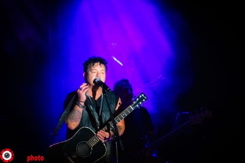 photo, photographie, artiste, spectacle,artistphtoto.ca, vidéo, scène, 2Frères, deux Frères, chanteur, groupe, musiciens, piano